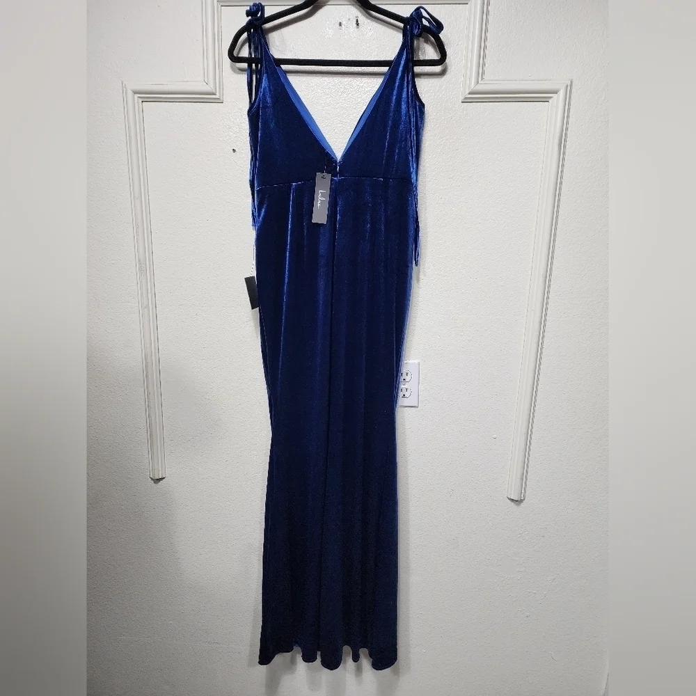 Lulus stately sweetie